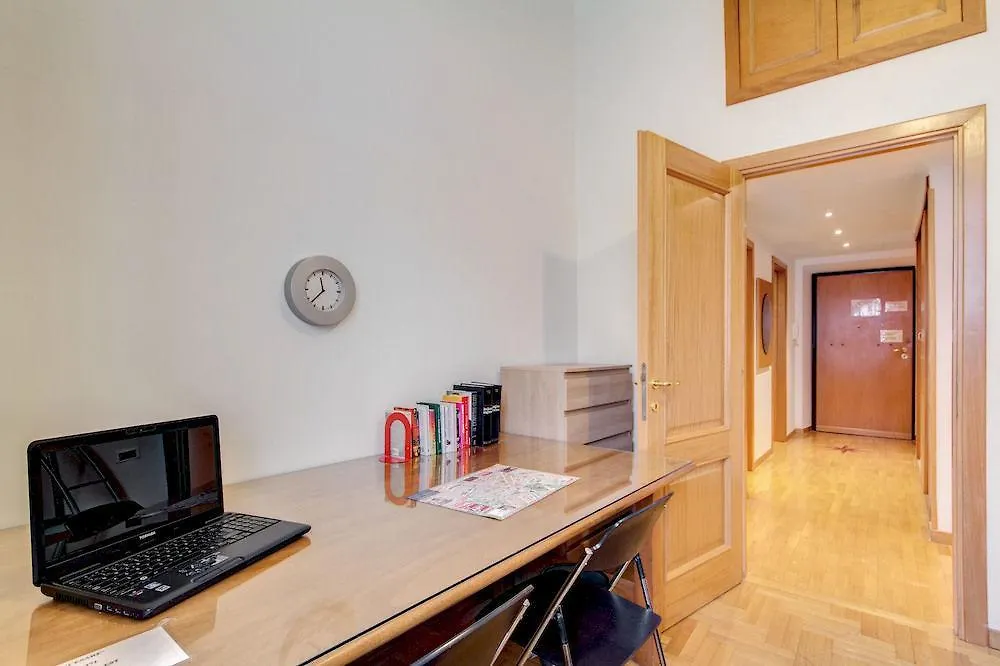 ** Hotel Easy In Rome Apartments Italy