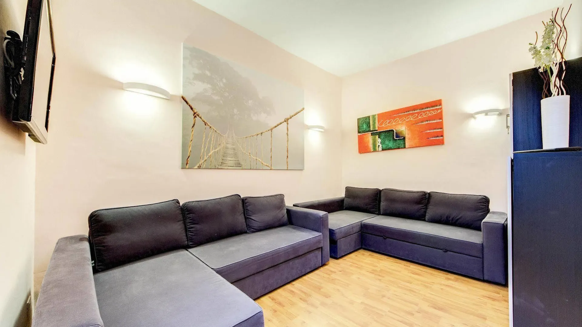 Easy In Rome Apartments 2*,